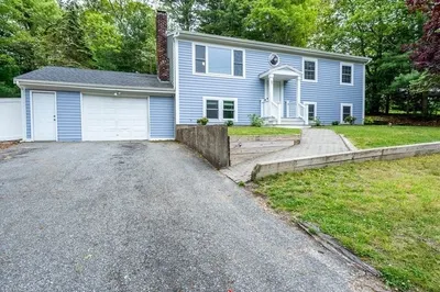 67 Autumn Dr