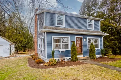 142 Gates Ave 1