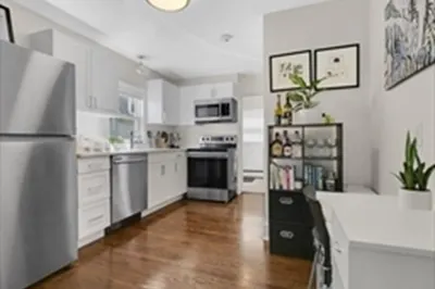 649 East 7th #1