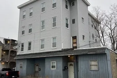 9 Greenwood St 1