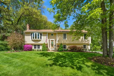 14 Sycamore Dr 1
