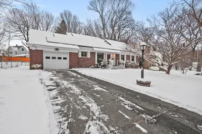 81 Fairlawn Avenue 1