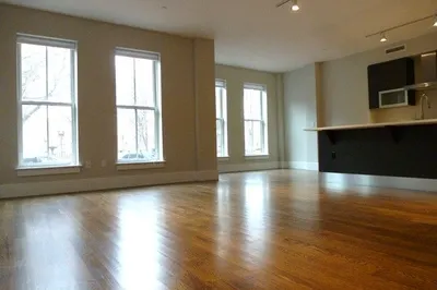 10 St. George Street #103