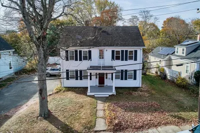 98 Spruce St 1