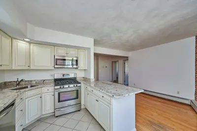 75 Summer St #3