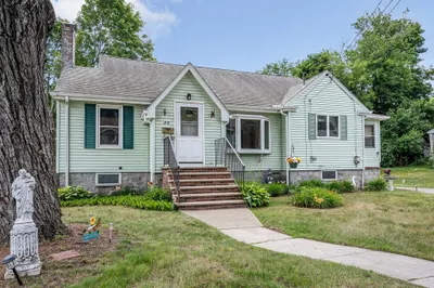 20 Oak Knoll Ave 1