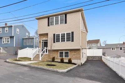 35 Liberty Ave 1