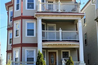180 Boston St 1