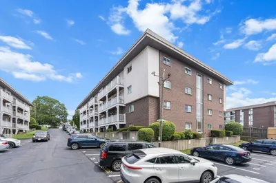 205 Independence Ave #226