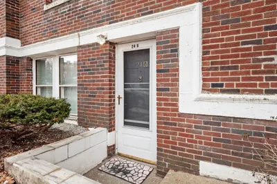24 Chiswick Rd #B