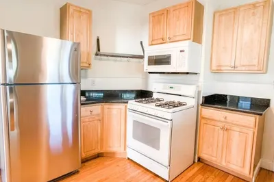 35 Stoughton St #2