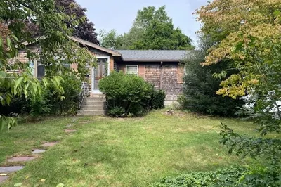 210 Dunbar St