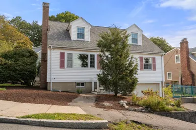 5 Peck Ave