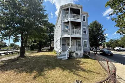 15 Gladstone St #3 1