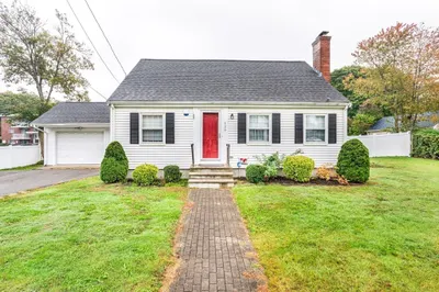 126 Middle St