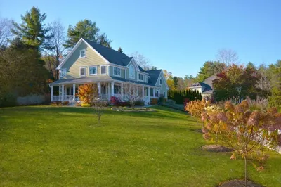 4 Melville Court