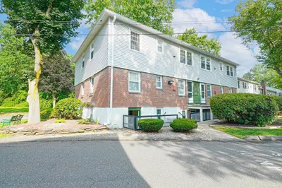 80 Brush Hill Ave #26A 1