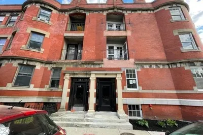 50 Englewood Ave #4