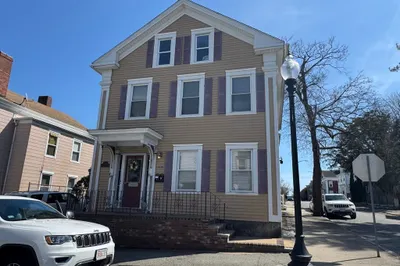 202 Maxfield St