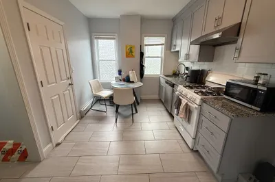 29 Waverly St #2 1