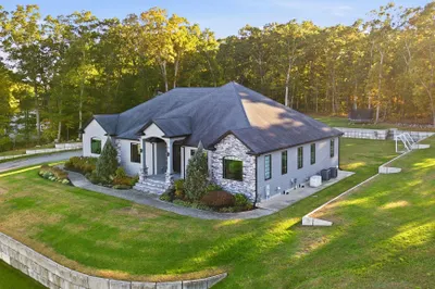 77 Kendra Cir 1