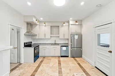 229 Saratoga St #2 1