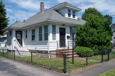 51 Shirley St