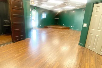 420 Boston Road 1