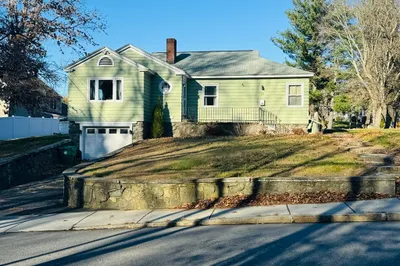 31 Bolton Rd