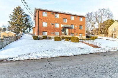 72 Martensen St #2