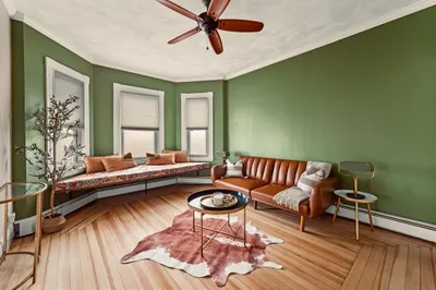7 English St #3