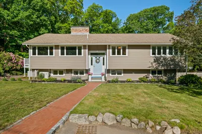 33 Cedar Acres Ln 1