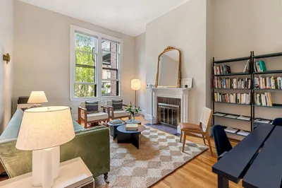 207 Commonwealth Ave #4
