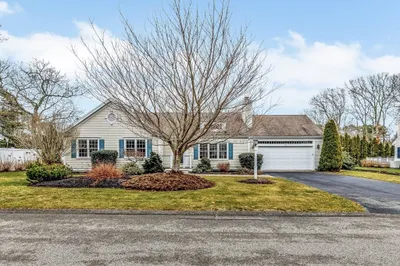 70 Schooner Ln 1