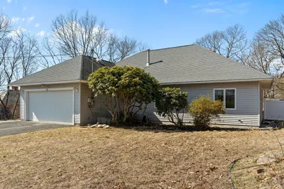 43 Staaf Rd 1