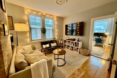 2 Pearl St #4