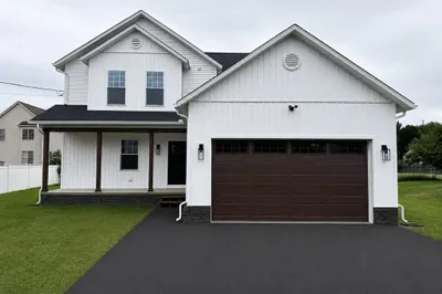 33 Polaski Ave 1