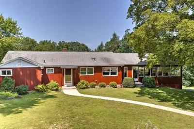 10 Chestnut Hill Road 1