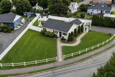 15 Riverside Ct