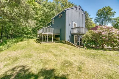72 StillwAter RoAd #A