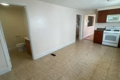 40 Robin St 1