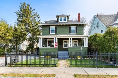 53 Johnson Ave 1