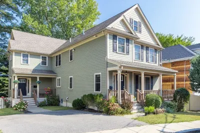 5 Larch Pl #2 1