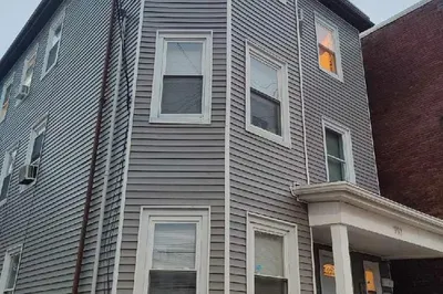 911 Broadway #3 1