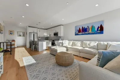420 West Broadway #409