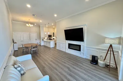 320 Middlesex Ave #D405 1