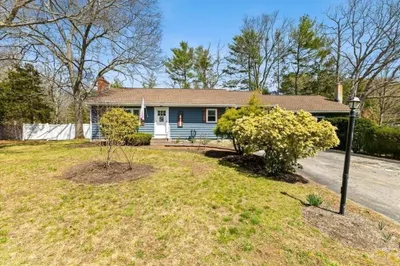 38 New Taunton Ave 1