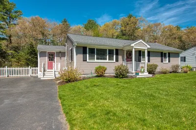 35 Pinecrest Dr