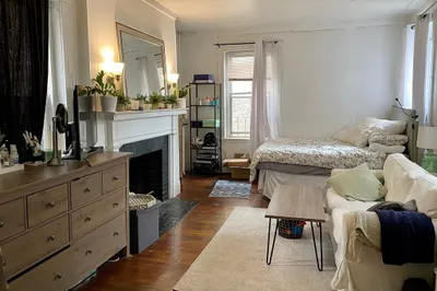 85 Phillips St #4