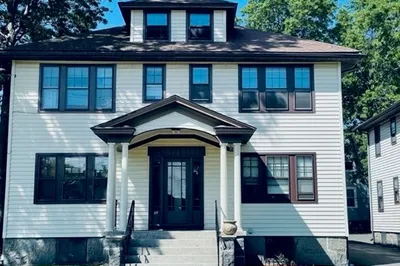 61 Presidents Ave #1L 1